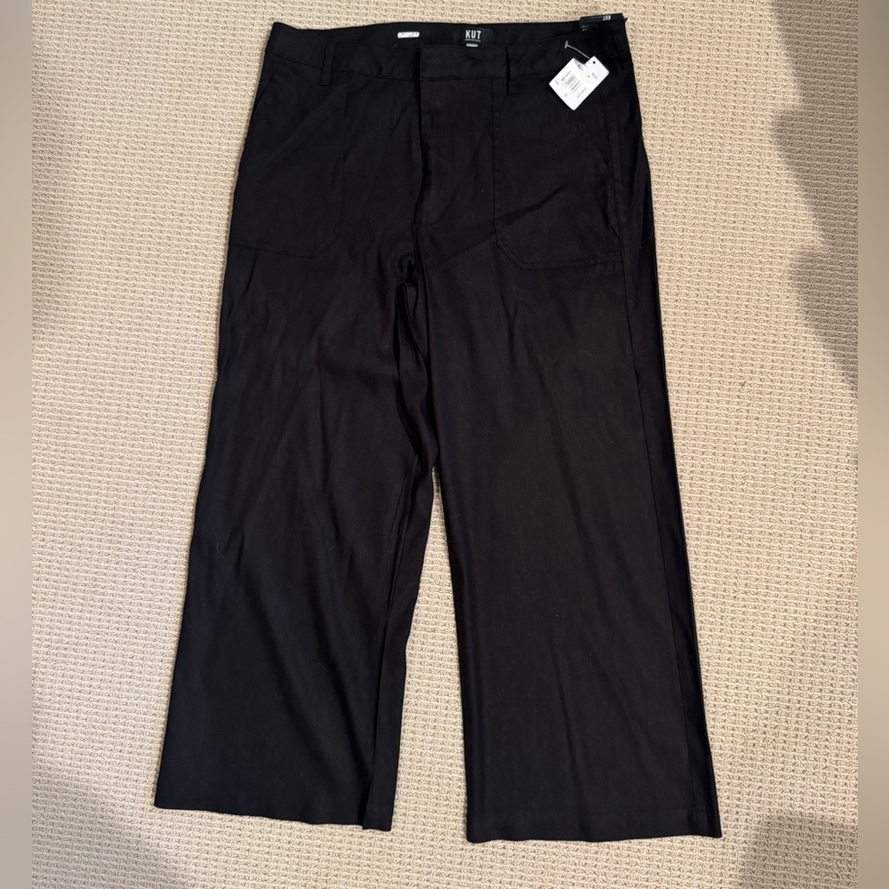 Kut from the Kloth “Topaz” High Rise, Wide Leg Black Linen Pants.  NWT Size 10